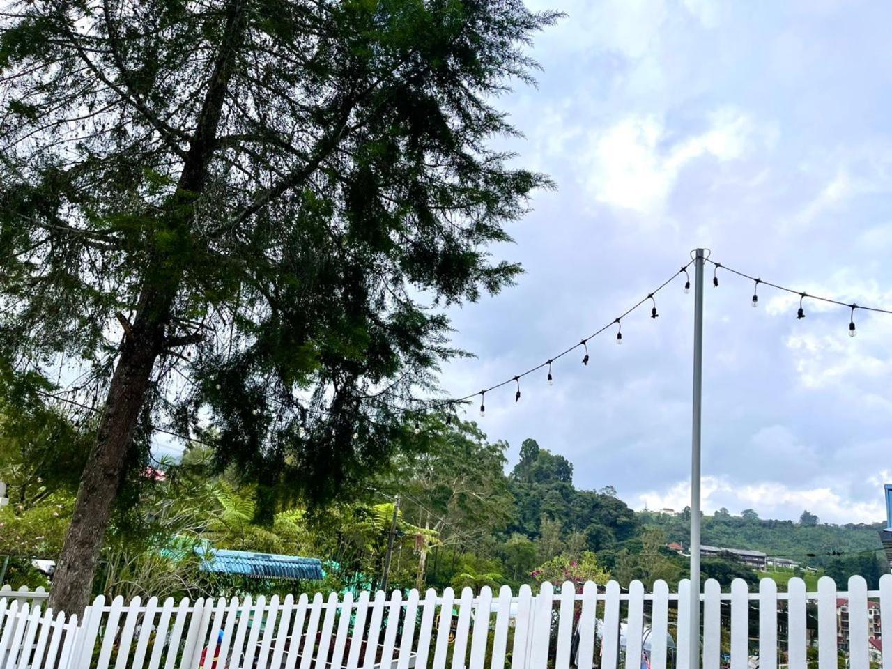 Blue Cabins By Pfordten Cottage Cameron Highlands Exteriör bild